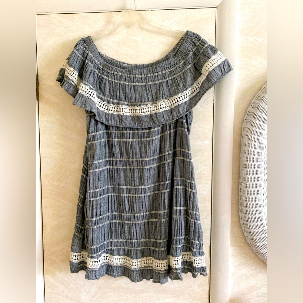 Listicle dress